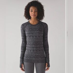 Lululemon Rest less Pullover
Heathered Black